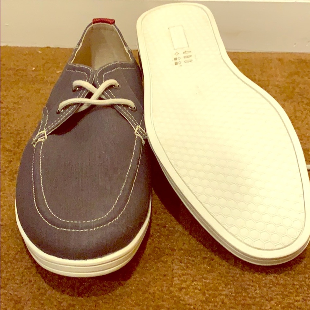 Brand new call it spring men’s boat shoe